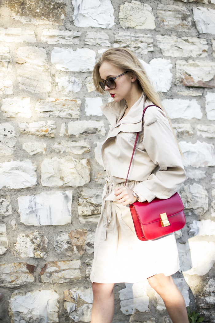 thecablook darya kamalova fashion blog street style outfit thend summer celine classic box red wine leather beige coat italian street style jimmy choo anouk beige heels patent leather gucci eyewear-17
