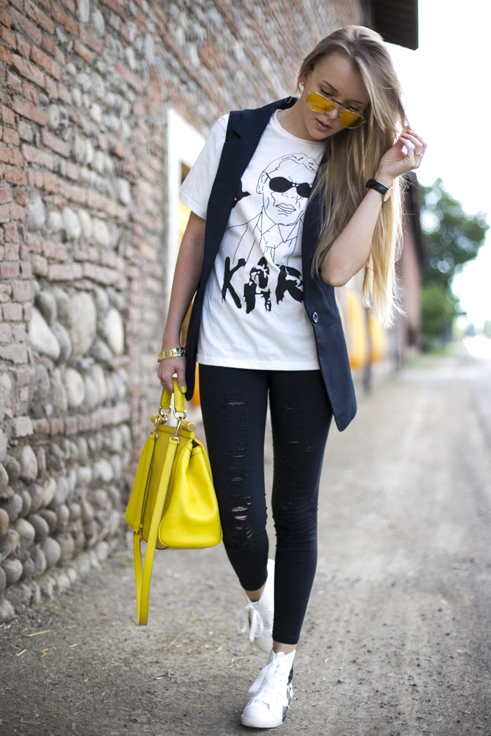 thecablook darya kamalova fashion blog street style trend dolce and gabbana sicily lemon yellow bag giant vintage sunglasses sunnies karl lagerfeld t shirt choies sheinside ripped pants black be and d heels print sneakers backstage bracelet-3