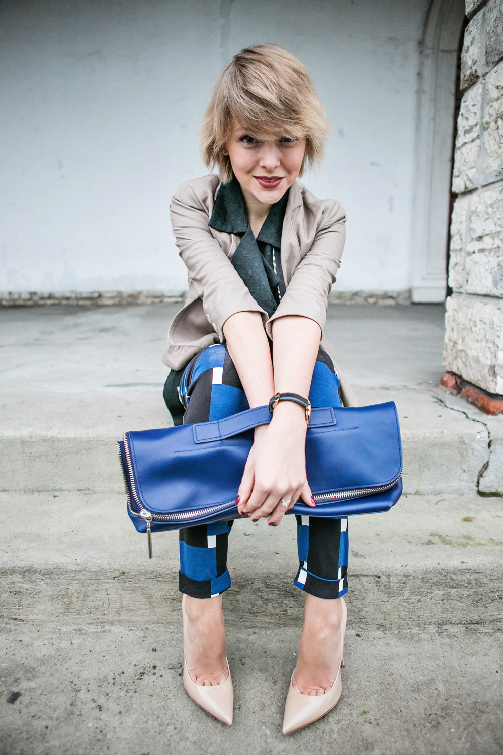 1darya kamalova thecablook fashion blog russian blogger italy moda street style pixie short hair fashion blogger 3 1 PHIPPIP LIM MINUTE BAG NAVY asos pants as by df leather jacket chicwish vest jimmy choo anouk nude heels daniel wellington watches-43