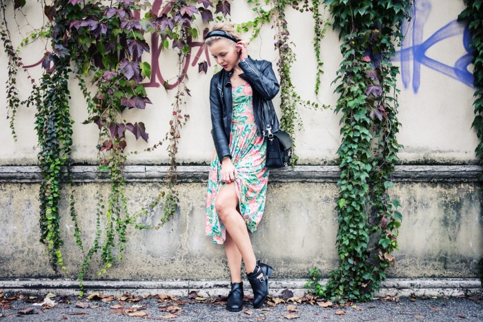 darya kamalova thecablook fashion blog street style outfit ootd pixie short hair russian blogger italy asos flower dress bershka cut out boots baldinini leather biker jacket proenza schouler ps11 bag unfinity ring-34 копия