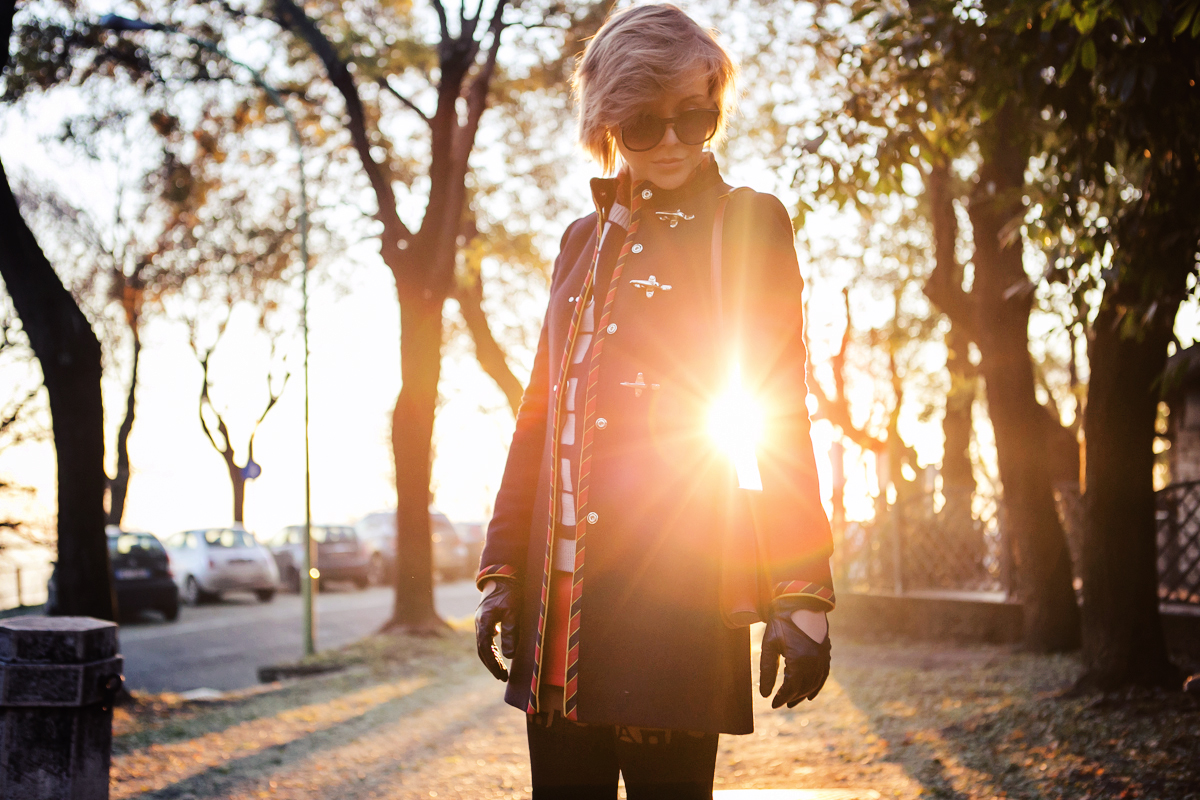 darya kamalova thecablook fashion blog russian blogger italy moda street style pixie short hair fashion blogger celine classic box bag red efil tower tights asos fay coat topshop chunky heels star ring thallo red leather skirt etro shirt brescia-16 co