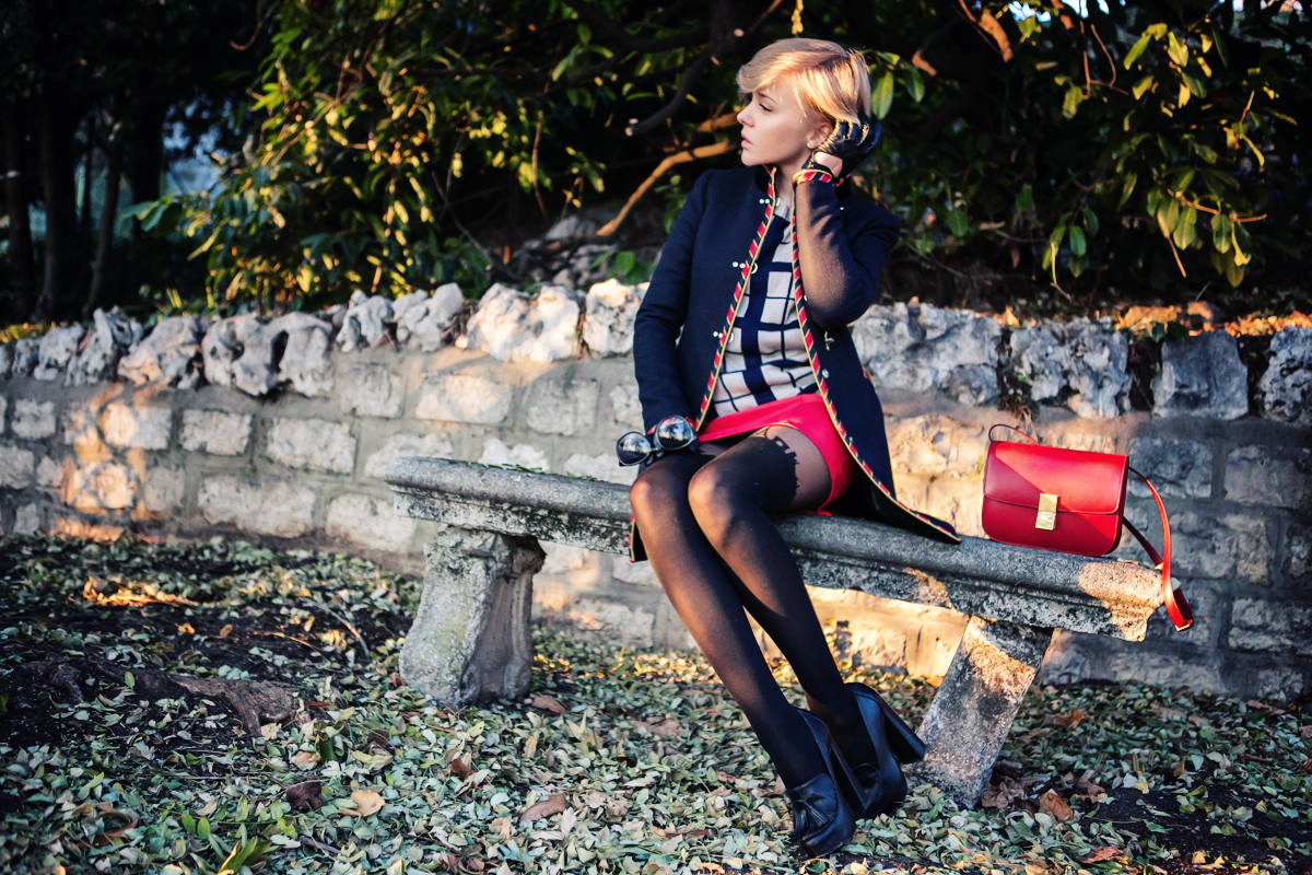darya kamalova thecablook fashion blog russian blogger italy moda street style pixie short hair fashion blogger celine classic box bag red efil tower tights asos fay coat topshop chunky heels star ring thallo red leather skirt etro shirt brescia-9 cop